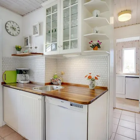 Dom wakacyjny Eweline - 75m From The Sea By Interhome